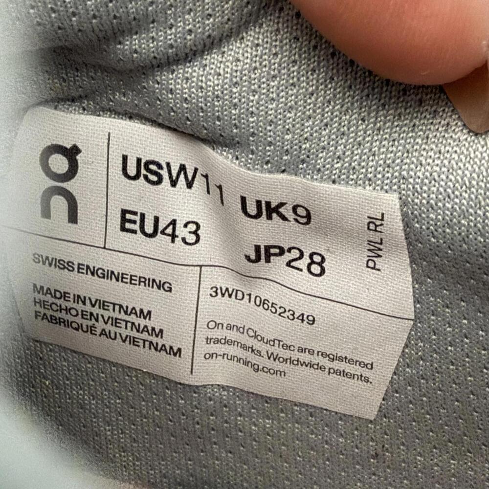 On The Roger Advantage Tennis Sneakers White/Rosehip Women’s 11 New - Picture 7 of 9